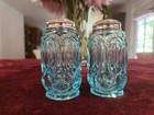Vintage L e  Smith Light Blue Moon   Stars Glass Salt   Pepper Shakers Set  Mcm