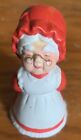 Santa And Mrs  Claus Kissing Salt   Pepper Shakers Vintage Christmas Set