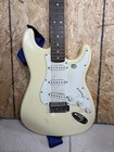 2013 Fender Stratocaster Squier Rosewood Electric Guitar W manual   Case 