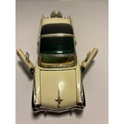 1 24 1955 Ford Crown Victoria  Ss 8704-5  Collectable Die Cast Car 