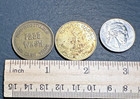 Two Vintage Car Wash Trade Tokens   Gulf  Wonder Wash G736