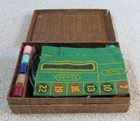 Vintage 1941 E s  Lowe Casino Roulette Game W Felt Board   Chips - Read
