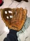Vintage 1970 s Wilson Model A2215 Buddy Bell Baseball Glove 12  Right Hand Throw