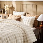  Faux Fur Comforter Set     Fluffy Comforter Size  Big Bubble Queen Cream White
