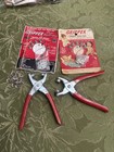 Seamstress Sewing Misc Lot Vintage Sewing Thread Needles Scissors Snap Gripper
