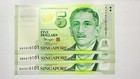 Singapore  5 Dollars Unc Polymer Banknote Identical Serial Number