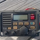 Icom Ic-m502 Vhf Marine Radio Waterproof Dsc Noaa Weather W  Hm-126b Mic