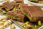Patislove Dubai Chocolate Bar     Premium Gourmet Chocolate  Han  Bulk Wholesale