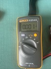 Fluke 101 600v Cat Iii Multimeter