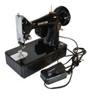 Singer Great Britain  192k Spartan Featherweight Sewing Machine On Bakelite Base