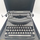 Vintage 1939 Underwood Noiseless Portable Typewriter     W  Original Case   Keys
