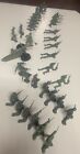 Vintage 1960    S Tim Mee 34 Green Plastic Army Men Soldiers Toy Howitzer Lot