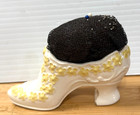 Vintage Ladies Fancy Shoe Pin Cushion W yellow Daisy Flowers   Pins