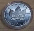 1oz Canadian  9999 Silver Maple Leaf Coin 1979-1989 Anniversary Brilliant Strike