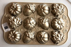 New Nordic Ware Autumn Delights Cakelet Baking Pan  Pumpkins  Acorns  Maple Leaf