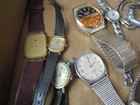 Big Lot Of 32 Vintage Mens Womens Watches For Parts And Repair