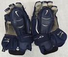 Nike Air Quest Intermeddiate Hockey Gloves Medium 12 5    Blue   White Worn