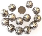 13 Amazing Antique Silver Plated Spacer Round Beads-18mm