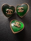 Chanel Small 17mm Green And Gold Heart Buttons Cc Logo     Set Of 3