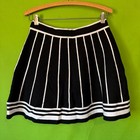J lindeberg Womens Black White Striped Knit Golf Skort Skirt Size M Bridge Logo