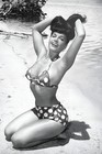 Vintage Bettie Page Photo 5722 Oddleys Strange   Bizarre