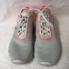 Nike Air Max Motion 2 Women s Running Shoes Sz 8 White Flash Red A0352-108