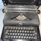 Vintage 1939-1940 Royal Quiet De Luxe Typewriter   Case