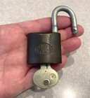 Vintage Wb Wilson Bohannon Brass Padlock Lock With Original Key Made In Usa