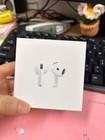 New Sealed Apple 4th Generation Wireless Bluetooth Headphones No Noise Reduction