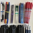 Lots Of Miscellaneous Pens 70 Click Pens 21 Regular Pens   6 Mechanical Pencils 