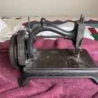 Antique Pre-1930 Cast Iron Hand Crank Sewing Machine W  Handwheel