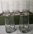 Set Of 5 Arby s Christmas Holly   Berry Tumblers Dated 1984 Holidays Gold Rim