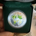 Royal Canadian Mint 2003  5 Fine Silver Commemorative Coloured Coin Maple Leaf