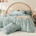  Duvet Cover Queen Size  Queen 90 x90   01 - Green Leaves  no Comforter 