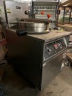Bki Fkm Electric Deep Pressure Fryer 208v 3p - Untested  No Filter dirty