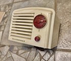 Silvertone Red Dial    pee Wee  Midget Tube Radio Model 6107 Fixer-upper