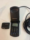Vtg Motorola Startac Cellular Cell Flip Phone Extra Battery   Charger