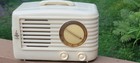  Vintage Emerson Tube  Radio 1949 Plaskon Case 581a 