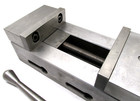 Nice  Quad-i 6  Cnc Milling Machine Vise W  Jaws   Handle -  1606