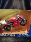 Road   Track- Maisto Ducati 996-  1 18 Die-cast