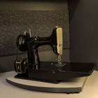 Vintage Singer Featherweight Sewing Machine 221 W case   Peddle Antique