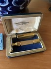 Vintage Gold Tone Gillette Safety Razor W  Case  Blades  Pat 1815745  1858316