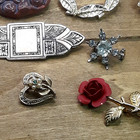 Vintage 25 Piece Brooch   Pin Lot