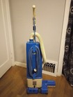 Windsor Versamatic Vse 2-3 Commercial Upright Vacuum Cleaner