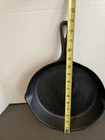Vtg Unbranded Lodge   8 Cast Iron Skillet With 3 Notch Heat Ring Restored Vguc