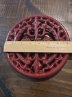 Vintage Red Coated Cast Iron Round Footed Trivet Hot Plate 7 25    Farmhouse Decor
