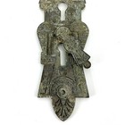 Antique Victorian Cast Brass Door Knob Plate Faceplate Covered Key Hole 001