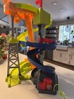 Hot Wheels Plastic Spiral Track Tower Play Set W  2 Cars  Hwb37