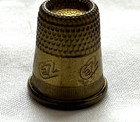 Vintage Collectible Thimble - Ez  7 Brass Gold-tone Metal Sewing Thimble