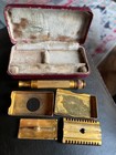 Vtg Gillette Debutante Gold Toned Razor Blade Storage Case